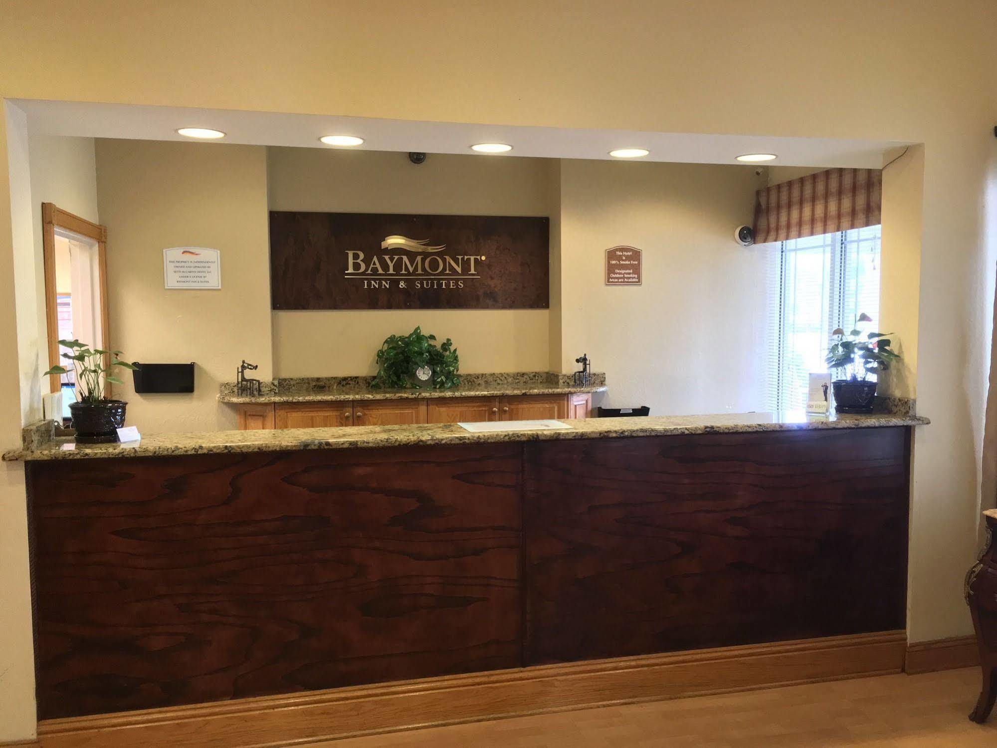 Baymont By Wyndham Fort Myers Airport Esterno foto